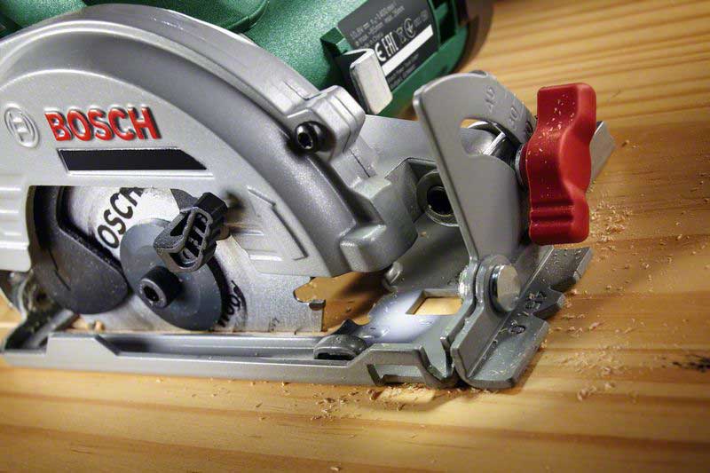 BOSCH aku ručna kružna pila UniversalCirc 12 12V bez baterije - Slika 3