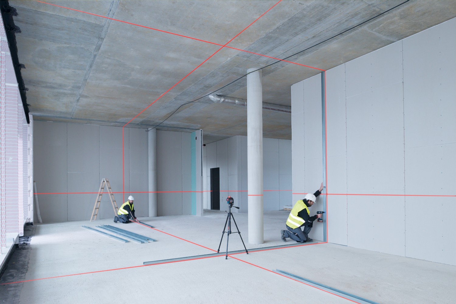 BOSCH križni laserski nivelir GLL 3-80 + CP + torba + kovčeg - Slika 4