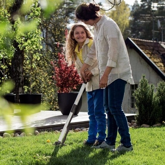 FISKARS lagani čupač korova 1020127 - Slika 2
