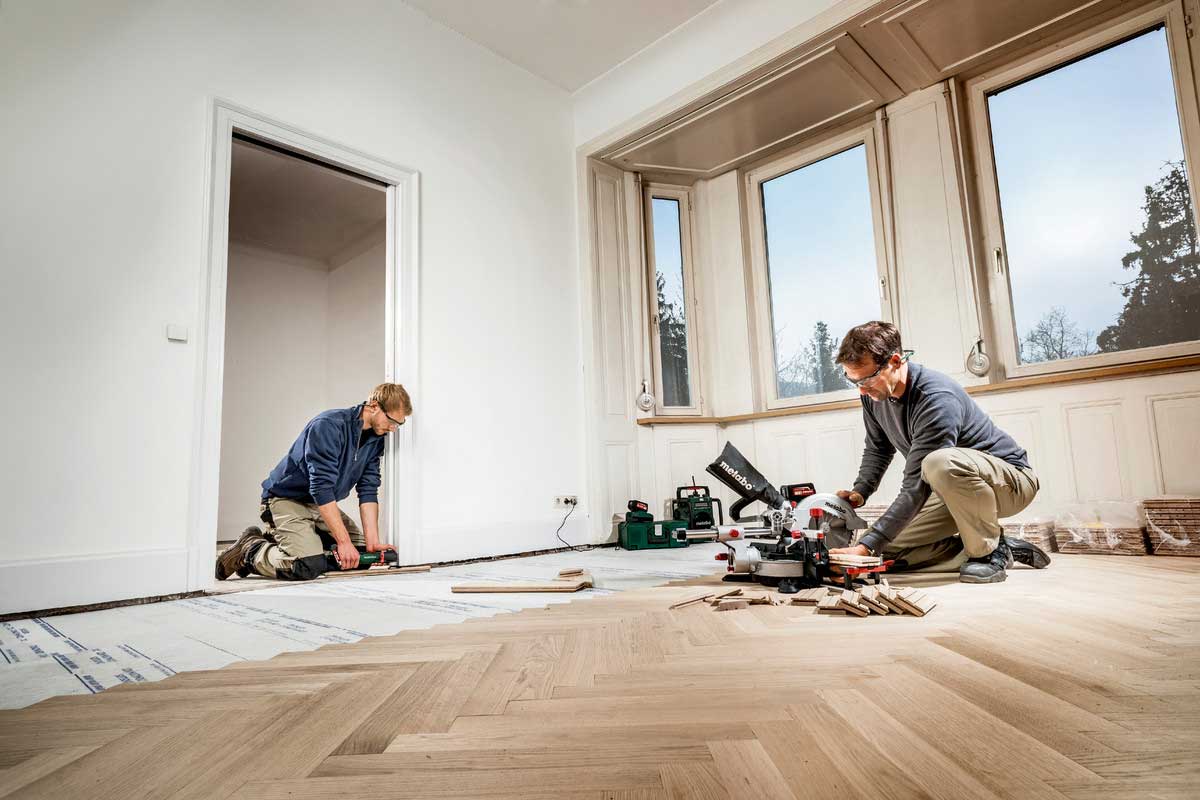 METABO aku potezno-nagibna pila KGS 18 LXT 216 mm bez baterije - Slika 3