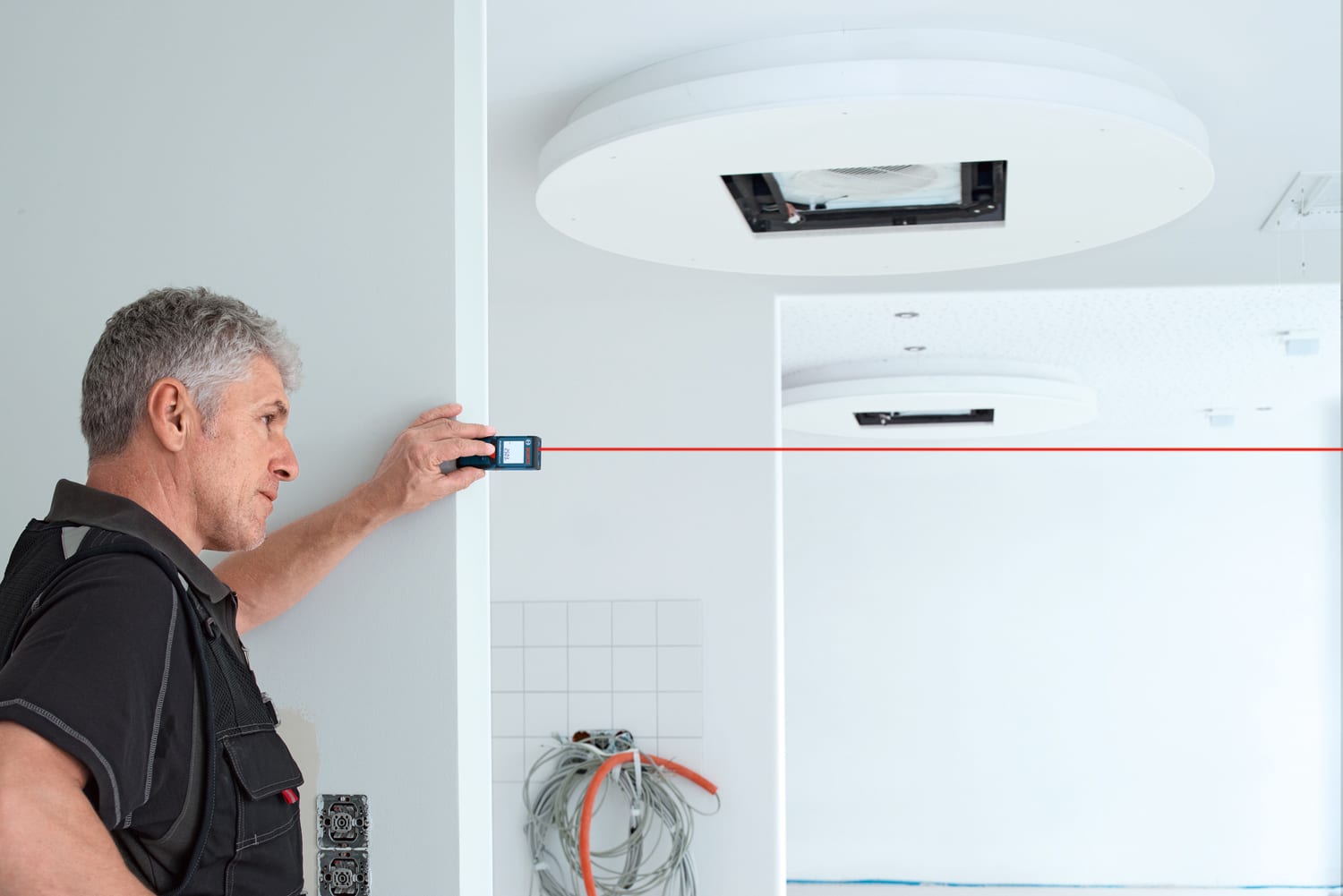 BOSCH laserski daljinomjer GLM 40 - Slika 4