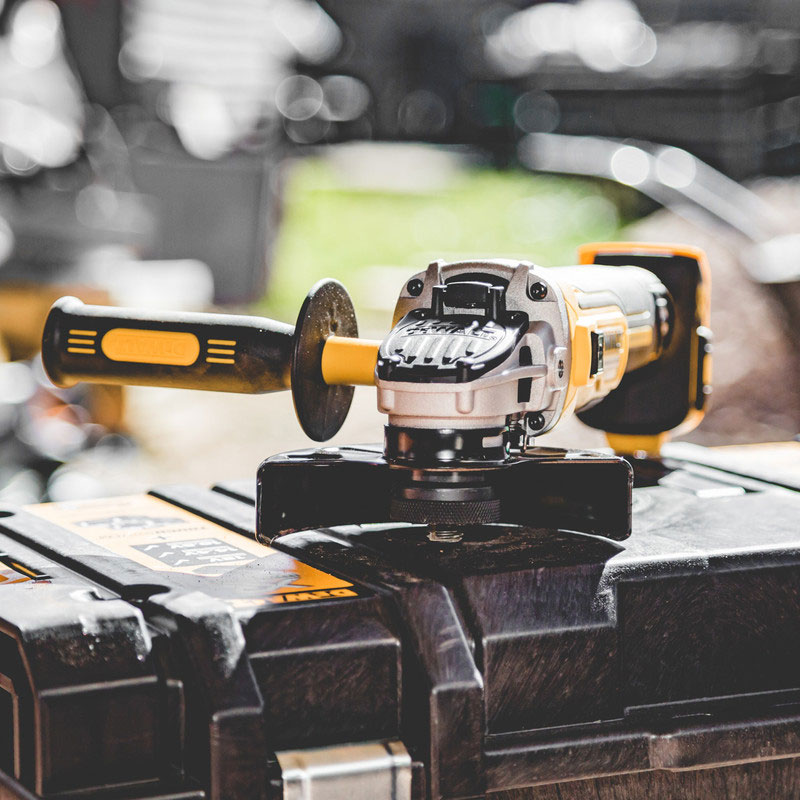 DEWALT kutna brusilica DCG405N-XJ 18V bez baterije - Slika 3