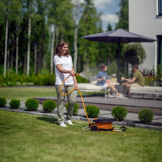 FISKARS vrtno crijevo u kolutu s kolicima M, 13mm, 1/2", 20m 1023643 - Slika 3