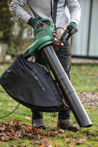 BOSCH električni usisavač-puhač-drobilica za lišće Universal GardenTidy 3000 - Slika 5