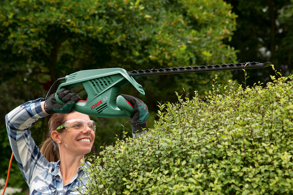 BOSCH električne škare za živicu EasyHedgeCut 55 - Slika 2