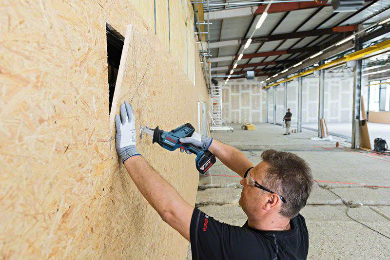 BOSCH aku sabljasta pila GSA 18 V-Li C 2xAku 18V 5,0Ah L-Boxx - Slika 4
