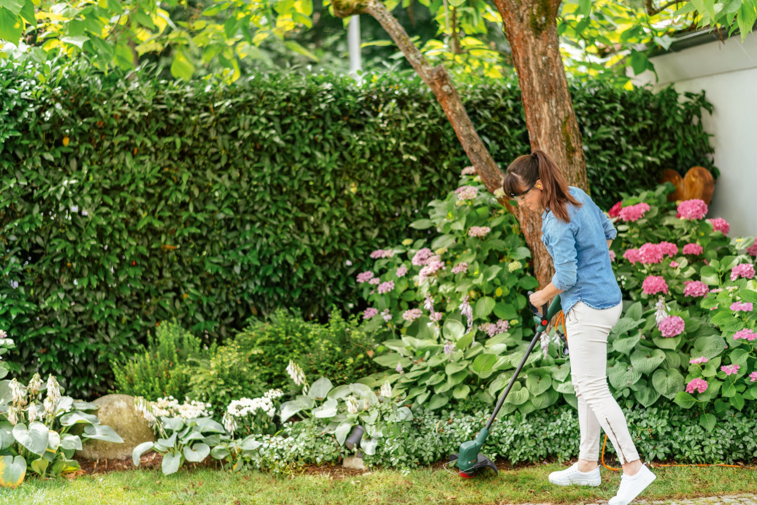 BOSCH električni trimer za travu EasyGrassCut 23 - Slika 2