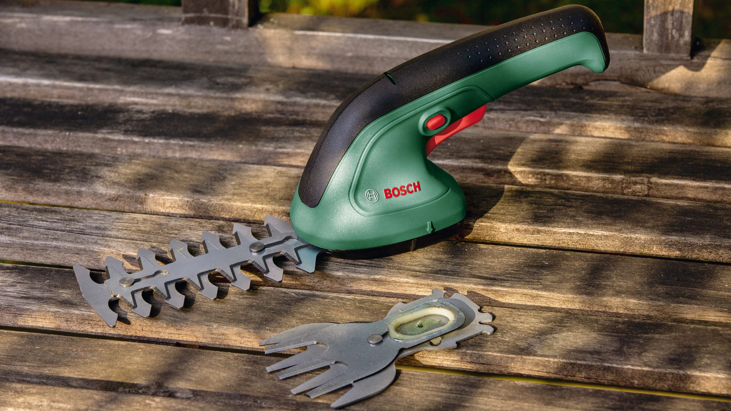 BOSCH aku škare za travu i grmlje EasyShear 3,6V 1,5Ah - Slika 5