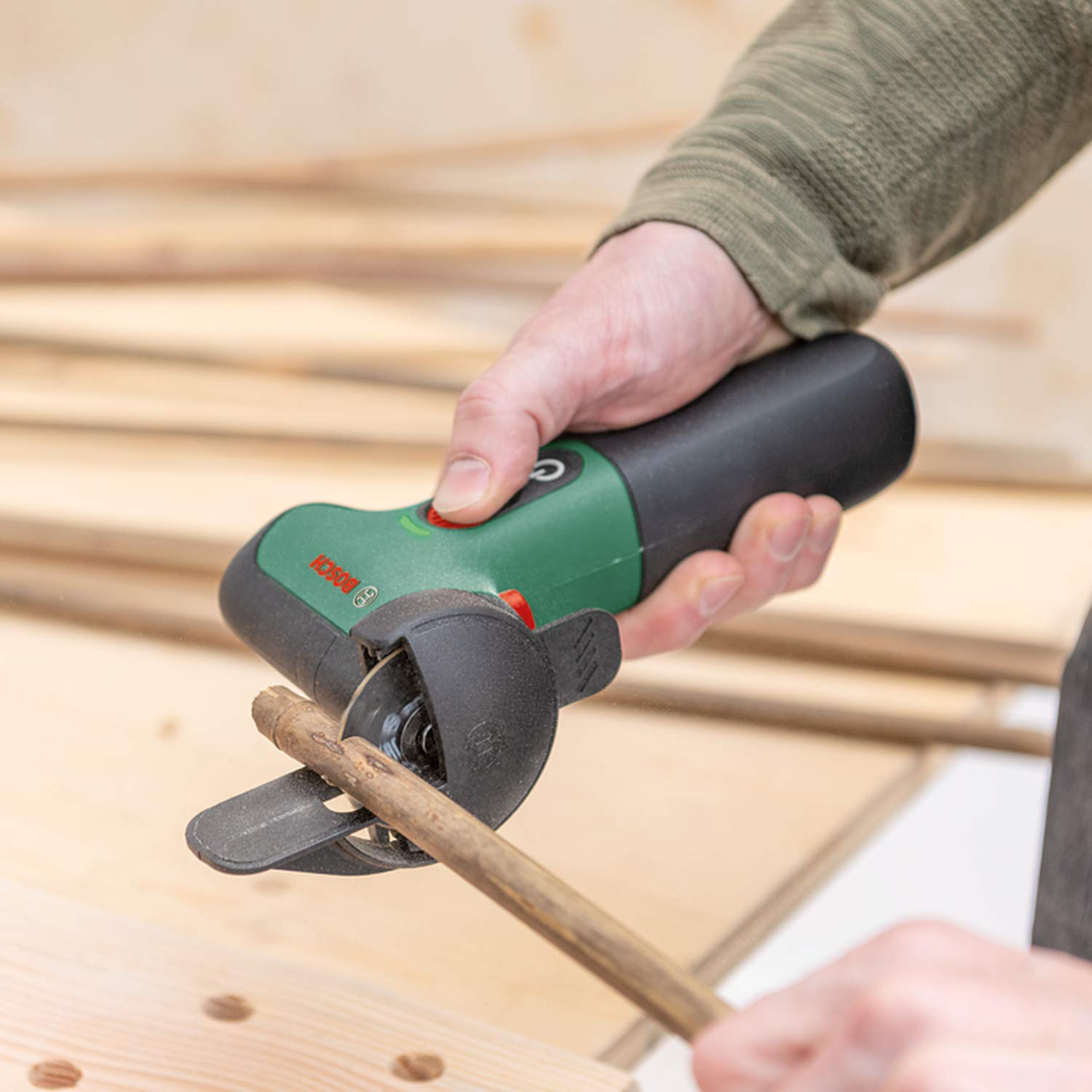 BOSCH aku kutna brusilica EasyCut&Grind 7,2V - Slika 2
