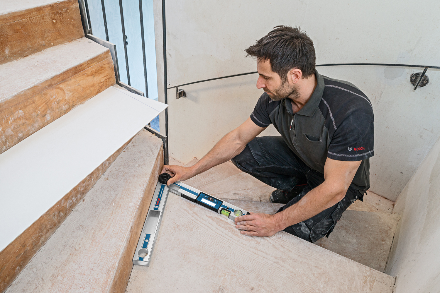 BOSCH digitalni kutomjer GAM 220 - Slika 4