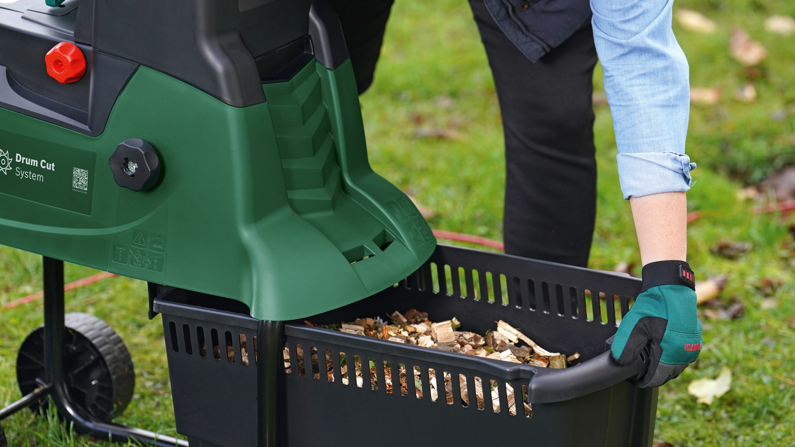 BOSCH tiha sjeckalica vrtnog otpada AXT 22 D - Slika 5
