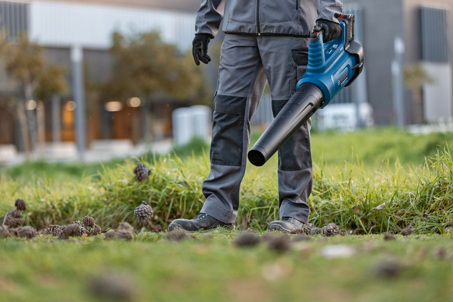 BOSCH aku puhač za lišće GBL 18V-750 18V bez baterije - Slika 4