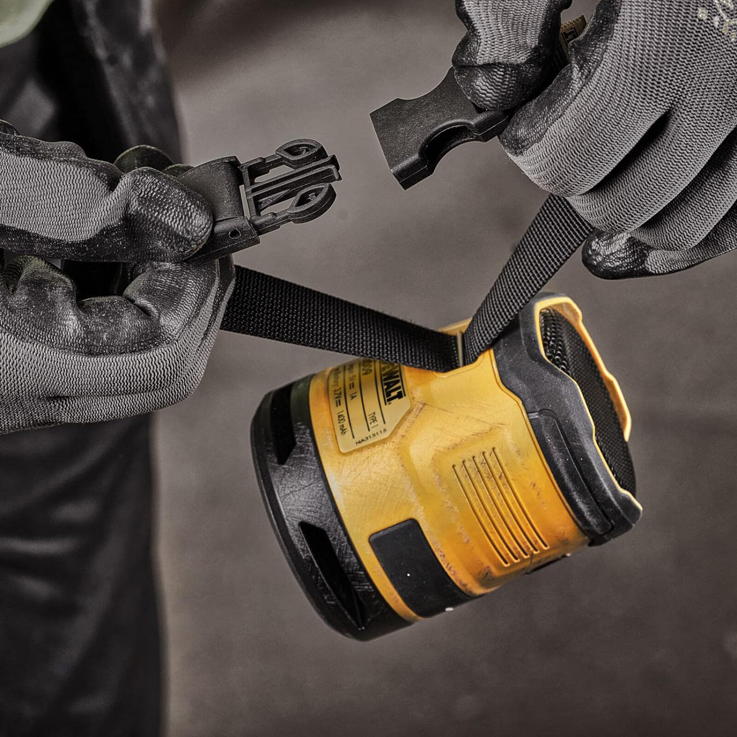 DEWALT aku bluetooth zvučnik DCR009-XJ XR 3,6V bez baterije - Slika 2
