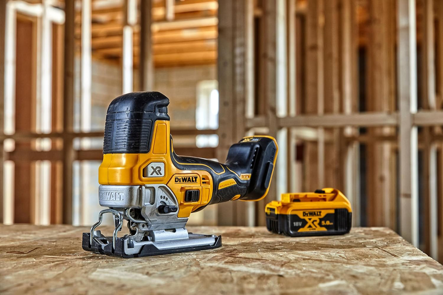 DEWALT aku ubodna pila DCS335N-XJ XR 18V bez baterije - Slika 2