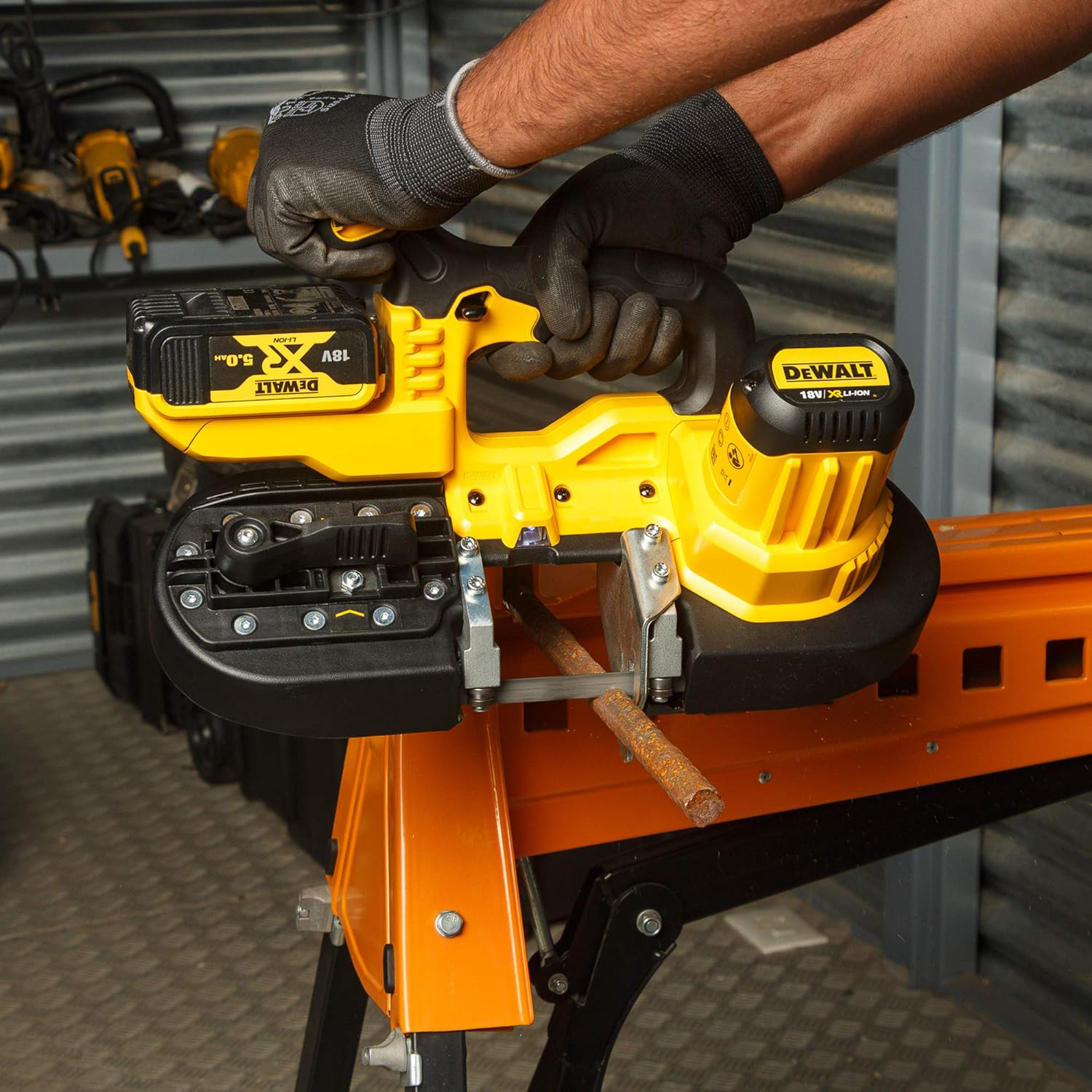 DEWALT aku tračna pila DCS371N-XJ XR 18V bez baterije - Slika 2