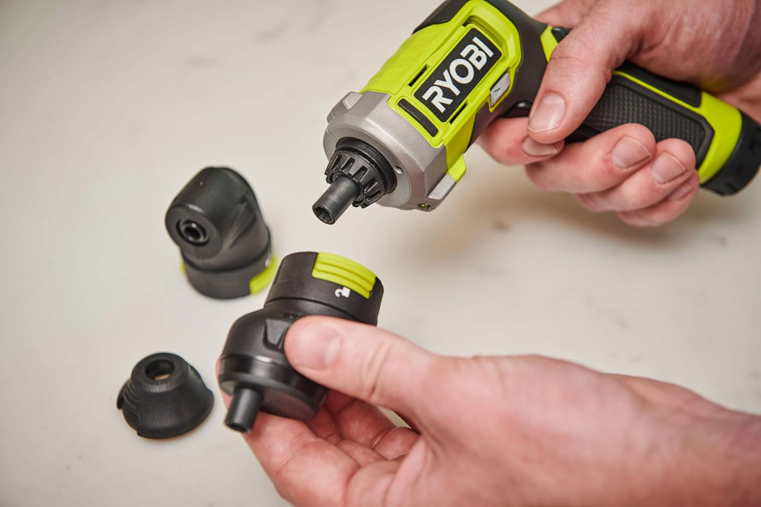 RYOBI aku odvijač RSD4-120TA2 4V 2,0Ah + 10 bitova - Slika 2