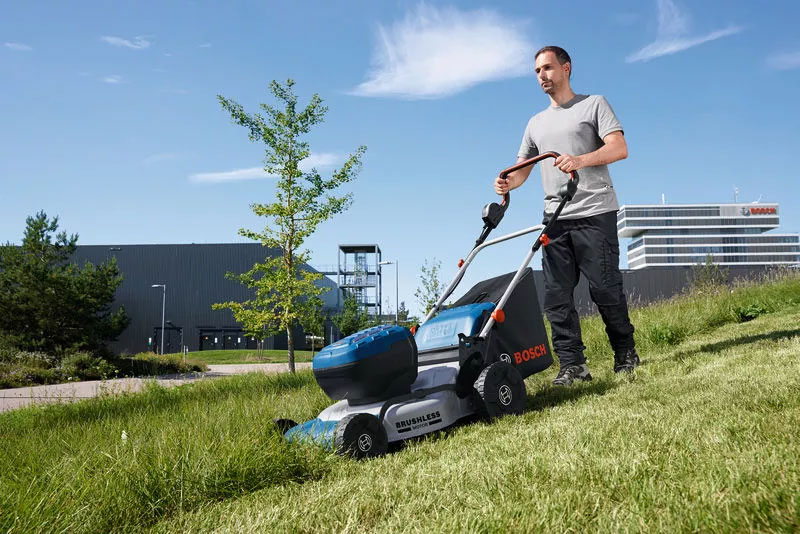 BOSCH aku kosilica za travu GRA 18V2-46 18+18V bez baterije - Slika 6