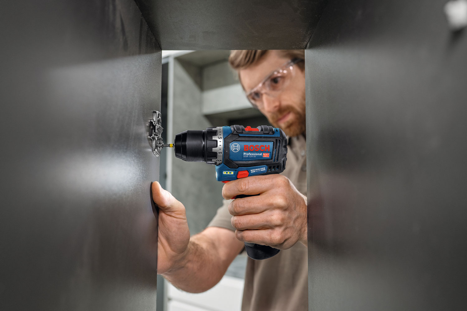 BOSCH aku bušilica GSR 12V-32 12V bez baterije - Slika 4