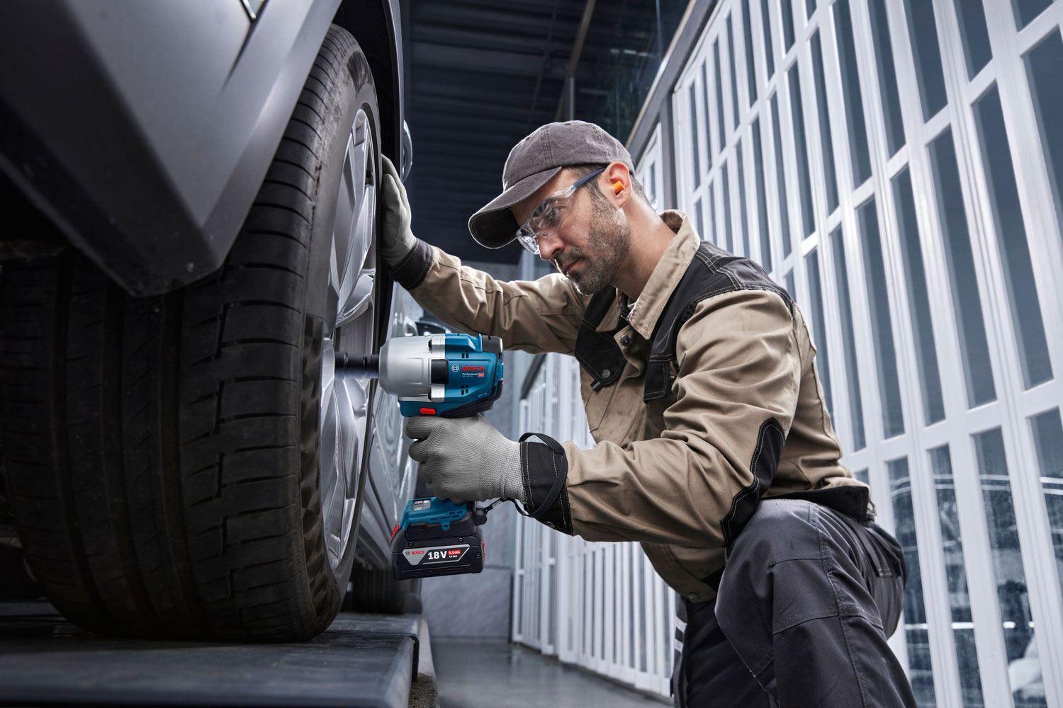 BOSCH aku udarni stezač GDS 18V-780 18V bez baterije L-Boxx - Slika 4