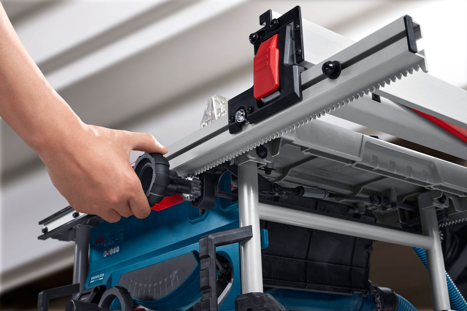 BOSCH aku stolna kružna pila GTS 18V-70 18V bez baterije - Slika 4