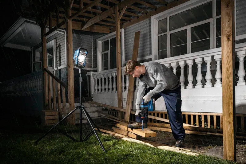 BOSCH aku svjetiljka GLI 18V-3000 18V bez baterije - Slika 2