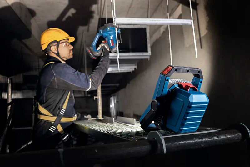 BOSCH aku svjetiljka GLI 18V-3000 18V bez baterije - Slika 3