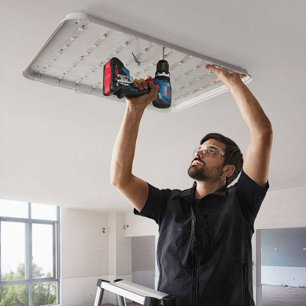 BOSCH aku set - aku udarna bušilica GSB 18V-65 + aku brusilica GWS 18V-8 2xAku 4,0Ah torba - Slika 3