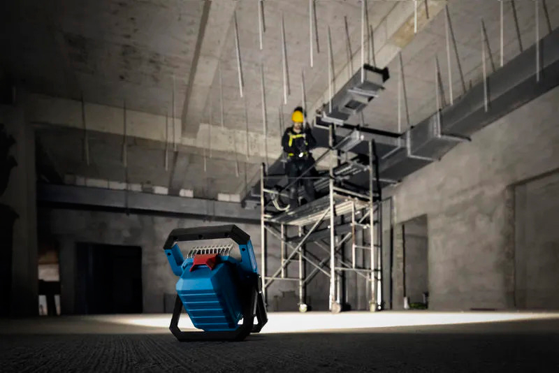 BOSCH aku svjetiljka GLI 18V-3000 18V bez baterije - Slika 4