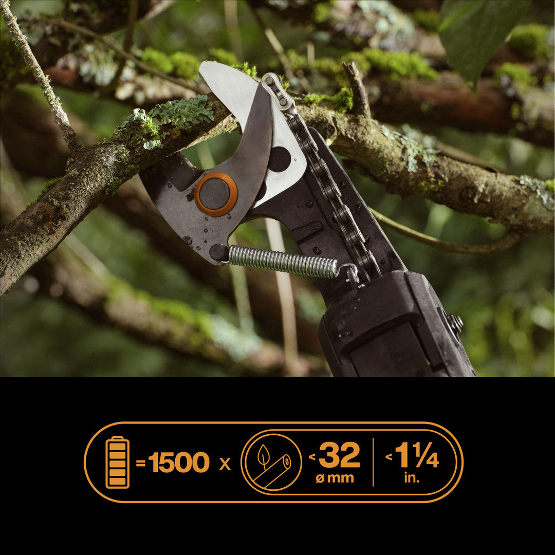 FISKARS aku teleskopske škare za grane eTree Pruner 12+12V bez baterije - Slika 3