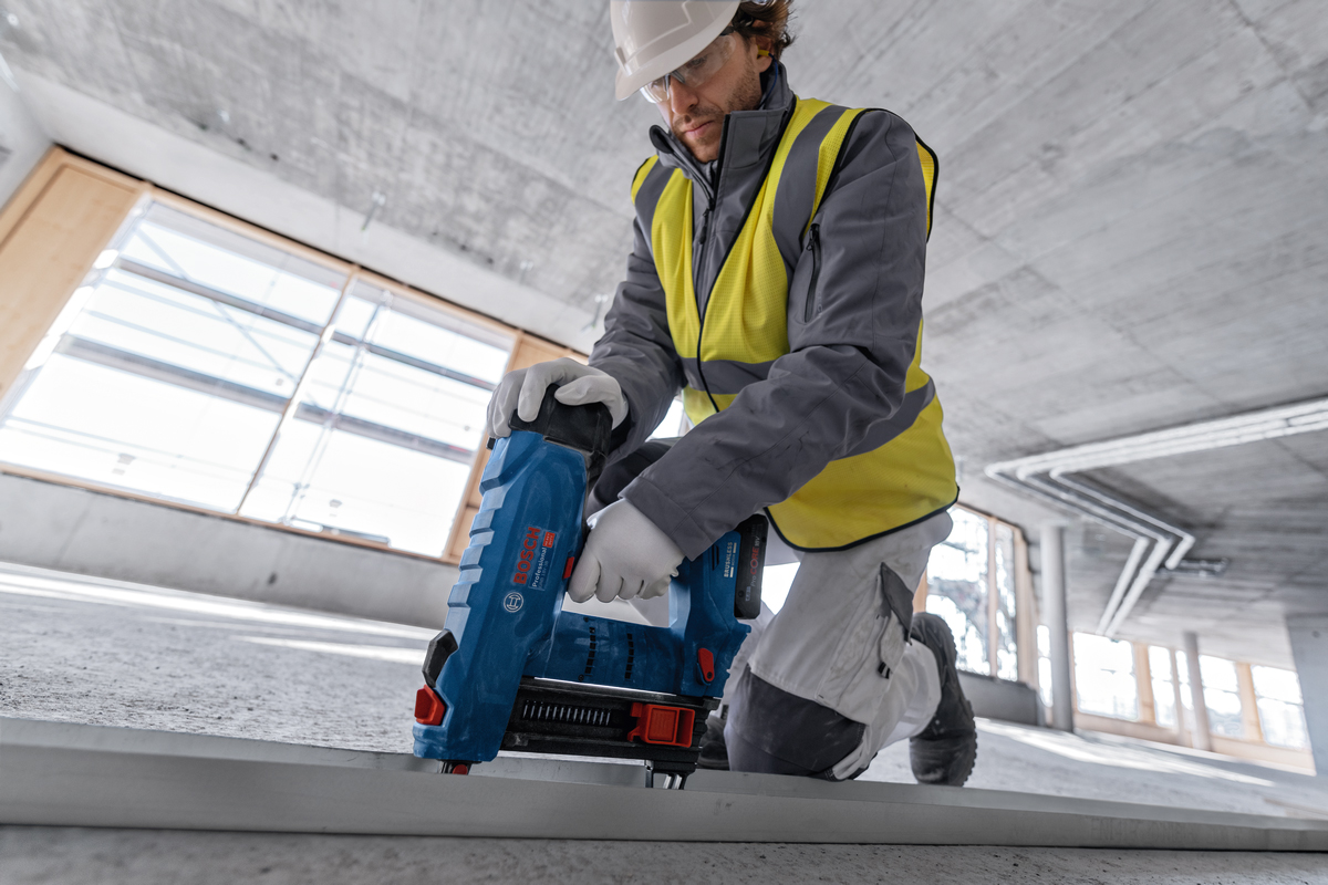 BOSCH aku pištolj za čavle GNB 18V-38 18V bez baterije - Slika 6