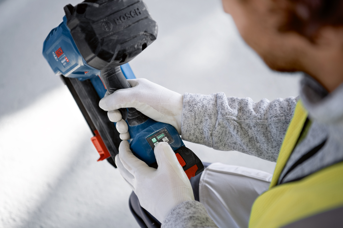 BOSCH aku pištolj za čavle GNB 18V-38 18V bez baterije - Slika 7