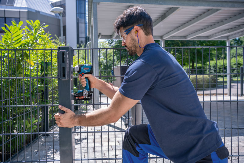 BOSCH aku udarni odvijač PRO GDS 18V-330H 2xAku 18V 4,0Ah L-Boxx - Slika 3